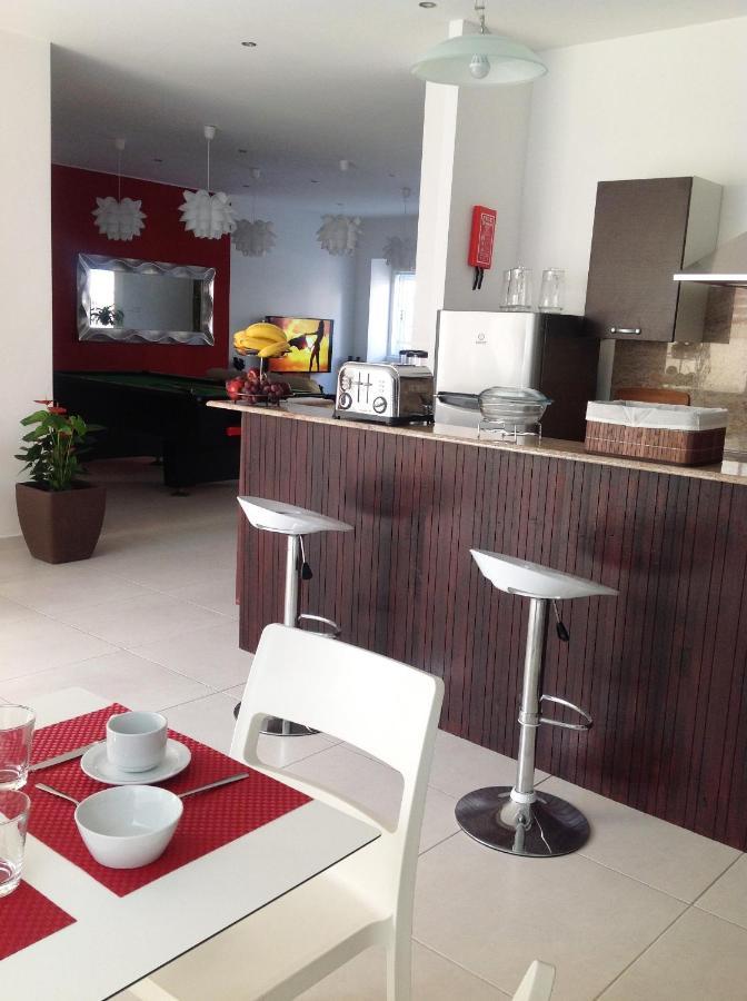 8Villa Saint Julian's Bagian luar foto